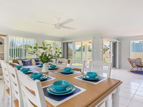 Azure Waters - Perfectly Positioned With Ocean Views - New South Wales Tourism  2