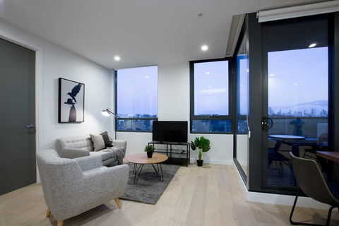  Green-hoodStunning 2 Bedrooms Apt@parkville - New South Wales Tourism  0