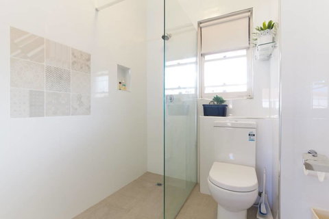 B7 Close To UWA, Swan River, Cafes And The New Children's Hospital - New South Wales Tourism  1