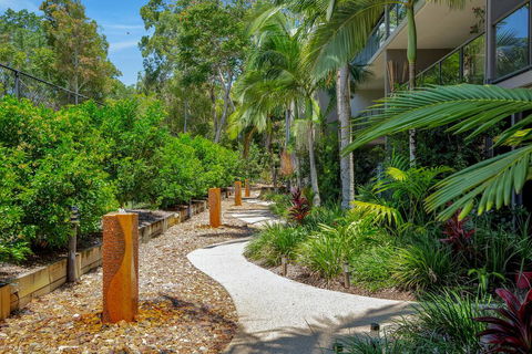 Baden 70 - Rainbow Shores, Ground Floor, Air Con, Overlooking Lap Pool - New South Wales Tourism  3