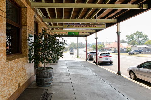 Bank Hotel Dungog - New South Wales Tourism  1