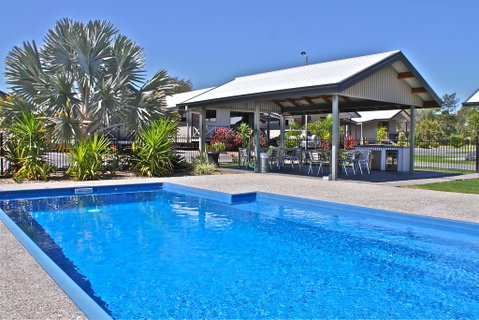 Barcaldine Country Motor Inn - New South Wales Tourism  3
