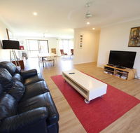 Barefoot Bungalow at Hat Head