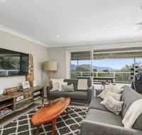 Barefoot Top Floor 32 Skyline Crescent Crescent Head