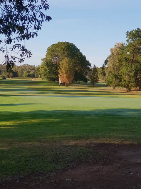 Barooga Golf View Motel - New South Wales Tourism  2