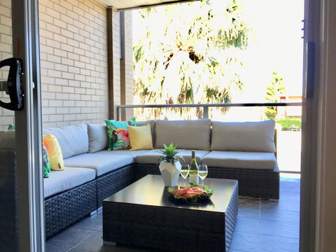 Batemans Bay Apartment - New South Wales Tourism  1