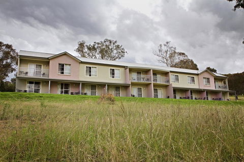 Bathurst Goldfields Motel - New South Wales Tourism  0