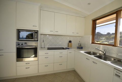 Baudin House - New South Wales Tourism  2