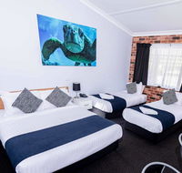 Bay Hotel Motel - New South Wales Tourism 