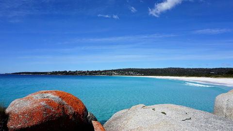 BAY OF FIRES BEACH SHACK Ocean Views From A Modern Beachhouse - New South Wales Tourism  3
