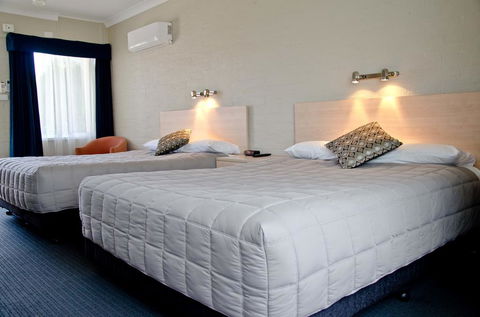 Baybrook Motor Inn - New South Wales Tourism  2