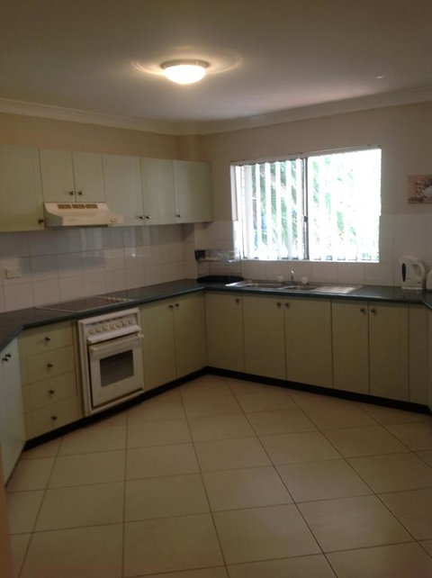 Bayview, Unit 6 - The Entrance, NSW - New South Wales Tourism  3
