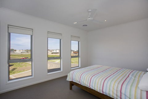 Beach & Golf Stays, Australia - New South Wales Tourism  1