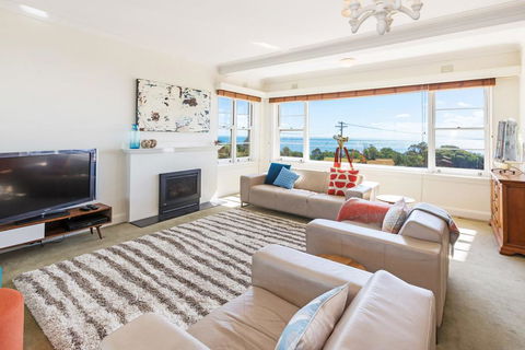 BEACH BELLE - MORNINGTON - New South Wales Tourism  0