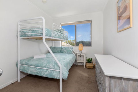BEACH BLISS LUXURIOUS APARTMENT With POOL - New South Wales Tourism  2
