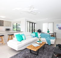 Beach Breeze Holiday House - New South Wales Tourism 