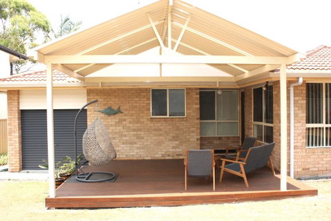 BEACH COMBER - New South Wales Tourism  1