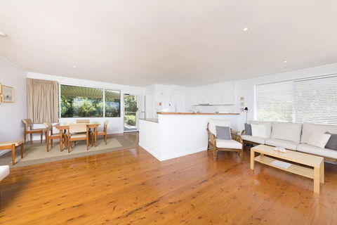 Beach Cottage, Forster - New South Wales Tourism  2