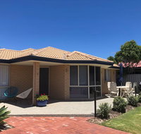 Beach House by the bay - New South Wales Tourism 