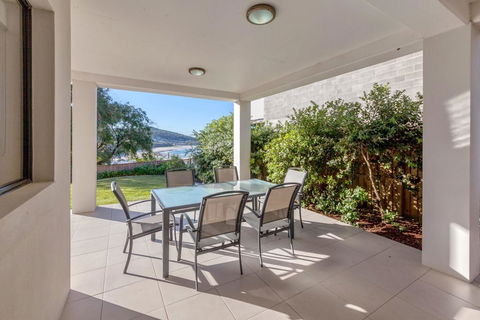 Beach House, Pacific Road, 1/20 - New South Wales Tourism  0