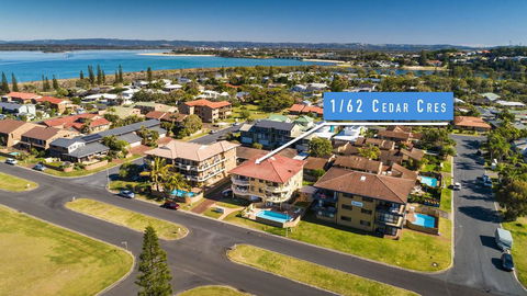 Beach Point - East Ballina - New South Wales Tourism  0