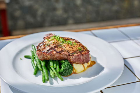 Beach Road Hotel - New South Wales Tourism  1