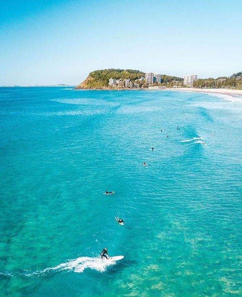 Beach Side Ocean Burleigh Heads 3 Bedroom Family Accomodation - New South Wales Tourism  3