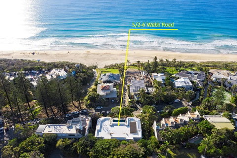 Beach Views & Breezes, Sunshine Beach - New South Wales Tourism  1
