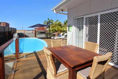 BEACH, SHOPS & FABULOUS VACATION HOME! - New South Wales Tourism  0