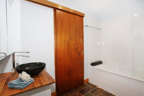 BEACH, SHOPS & FABULOUS VACATION HOME! - New South Wales Tourism  2