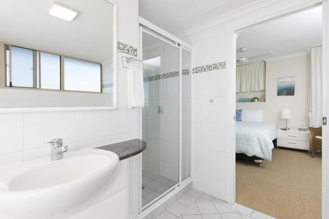 Beaches International - New South Wales Tourism  1