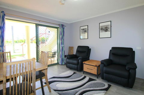 Beachfront 2, 25 Willow Street - New South Wales Tourism  2
