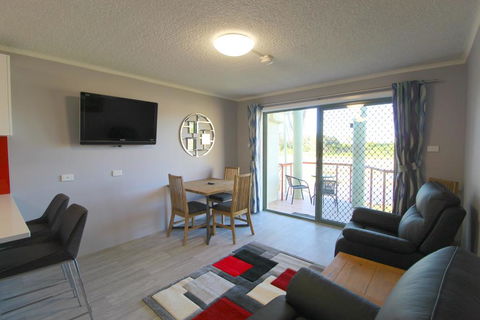 Beachfront 4, 25 Willow Street - New South Wales Tourism  3