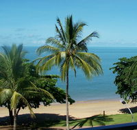 Beachfront Apartments on Trinity Beach - New South Wales Tourism 