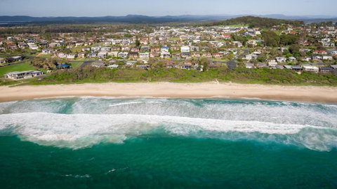 Beachfront Escape - New South Wales Tourism  1