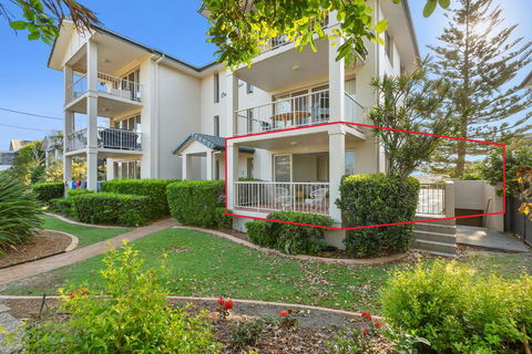 Beachfront On Marine - New South Wales Tourism  1