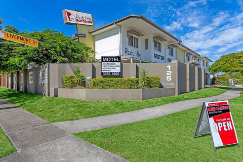 Redcliffe Motor Inn - New South Wales Tourism  0