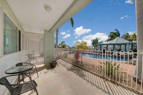 Reef Adventureland Motor Inn - New South Wales Tourism  1