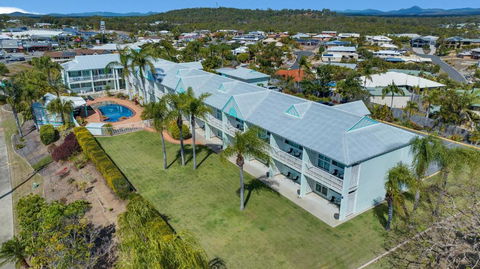 Reef Adventureland Motor Inn - New South Wales Tourism  0