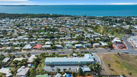 Reef Adventureland Motor Inn - New South Wales Tourism  2