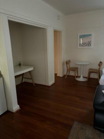 Regents Gate 53 - New South Wales Tourism  1