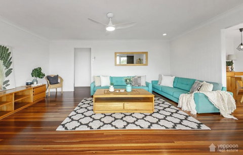 RELAX @48 CLOSE TO BEACH Sleeps 7 - New South Wales Tourism  3