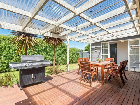 Resarf Retreat - New South Wales Tourism  1