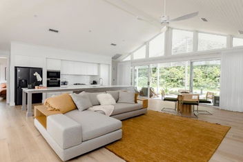 Resort Style Living With Pool, Tennis Court And Beach with New South Wales Tourism 
