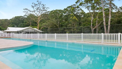 Resort Style Living With Pool, Tennis Court And Beach - New South Wales Tourism  1