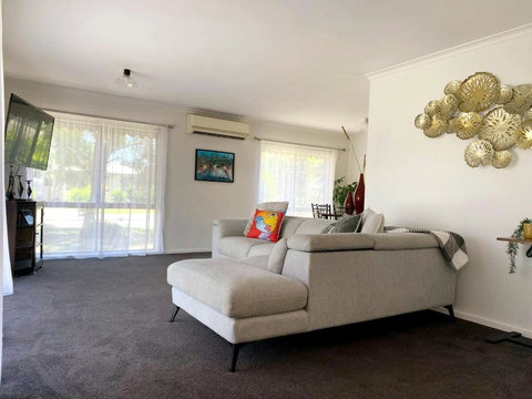 Retreat On Roe - New South Wales Tourism  0