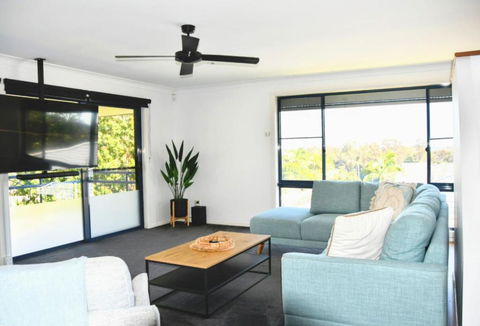 Retreat To Marlin - New South Wales Tourism  1