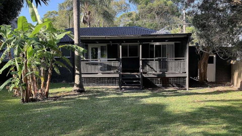 Retro Beach House - Macmasters Beach - New South Wales Tourism  0