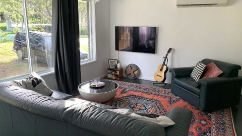 Retro Beach House - Macmasters Beach - New South Wales Tourism  1