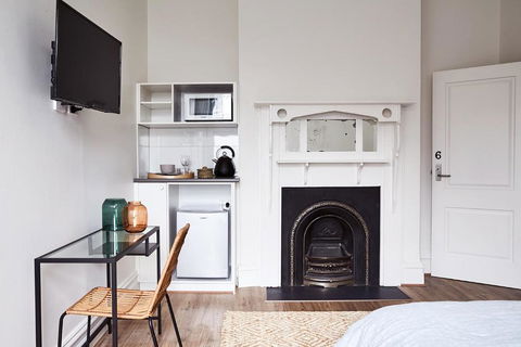 Richmond Studios By Short & Long Stays - New South Wales Tourism  2